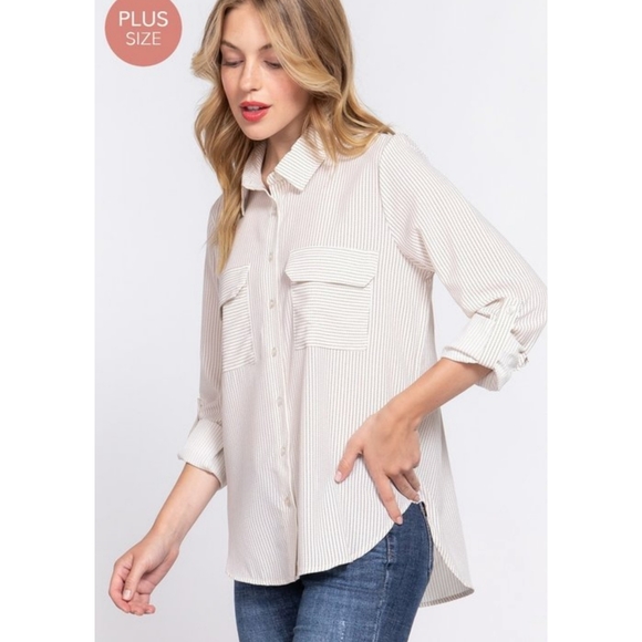PLUS SIZE FRONT POCKET BUTTON DOWN TOP - Picture 4 of 5